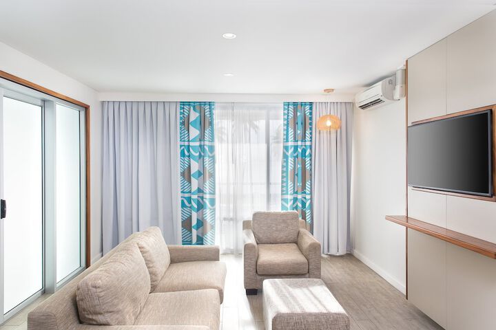 Room 16 of 106