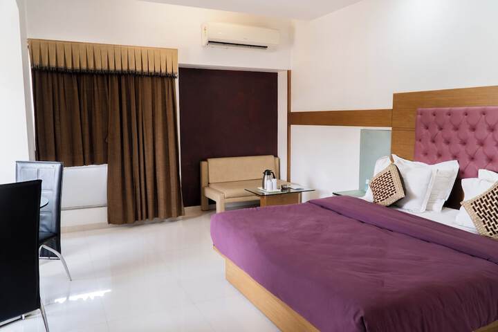 Room 43 of 86