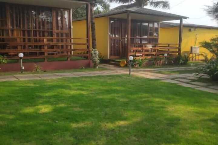 Property Grounds 19 of 28