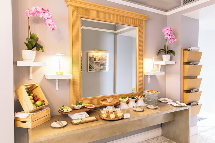 Executive lounge