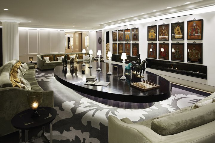 Hotel Lobby