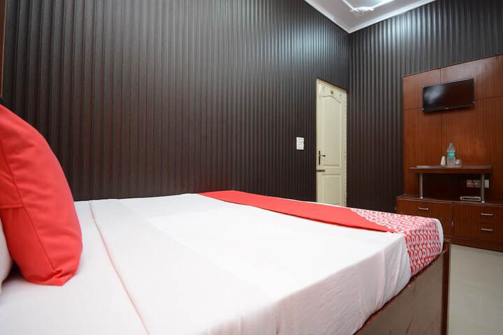 Room 8 of 8