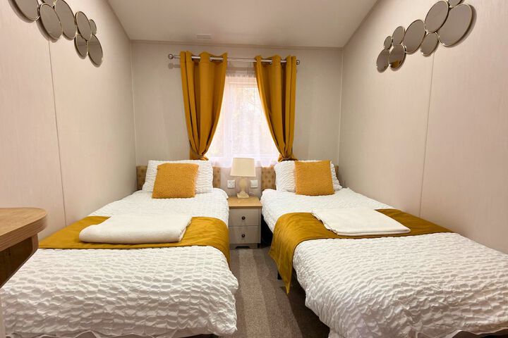 Room 3 of 23
