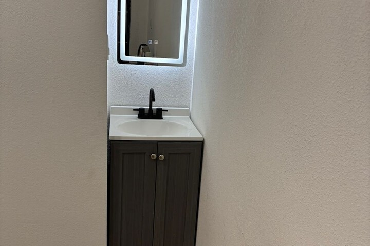 Room 22 of 25