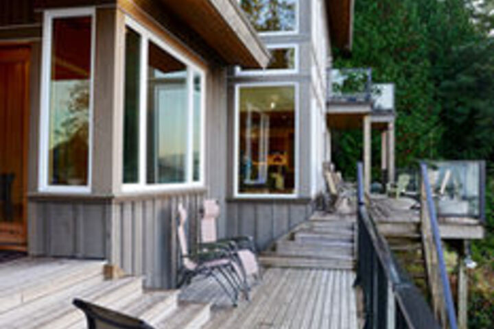 Sundeck 39 of 40