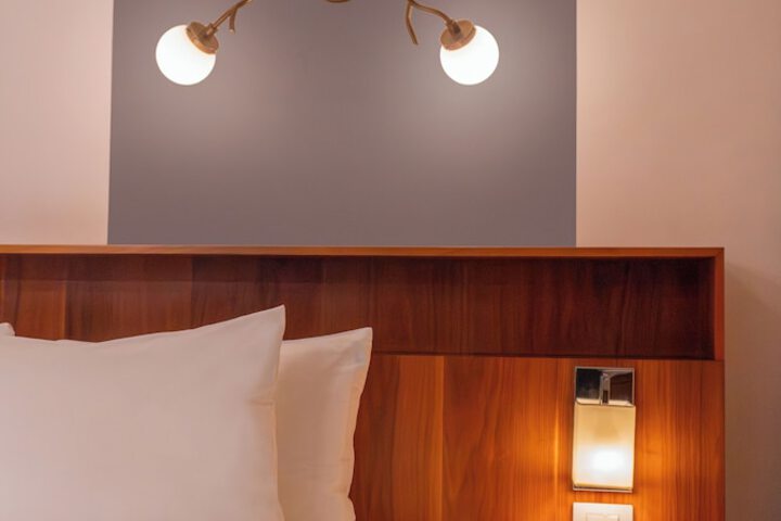 Room 21 of 44