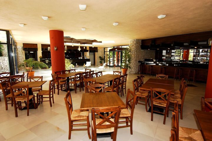 Dining Photos