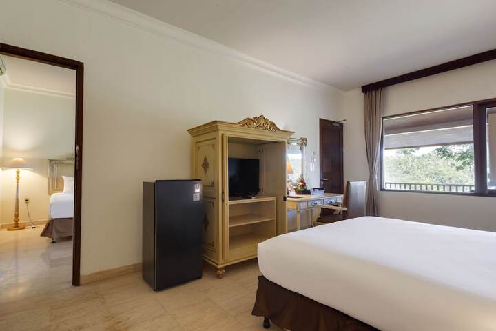 Room 8 of 36