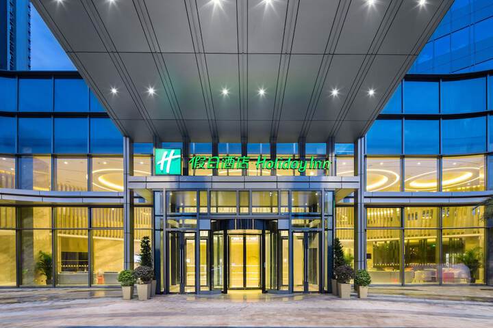 Hotel 73 of 74