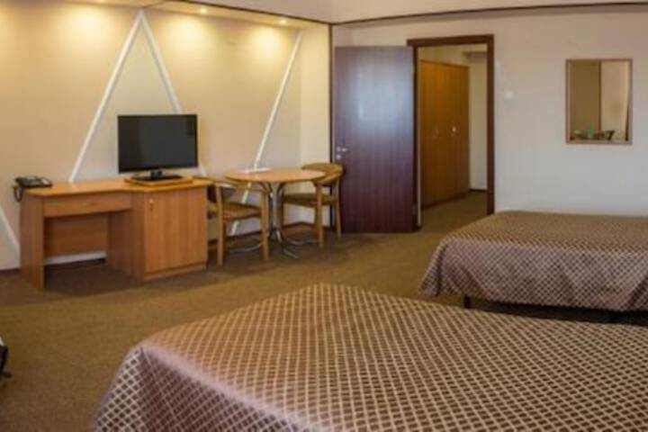 Room 11 of 23