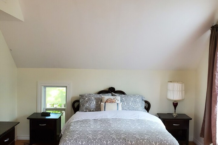 Room 73 of 163