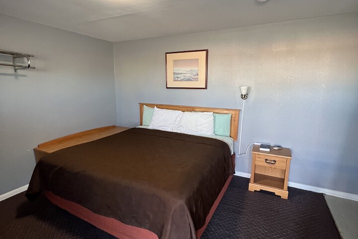 Room 4 of 26