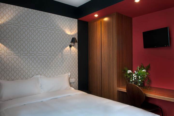 Room 7 of 44