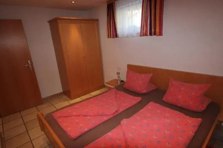 Room 2 of 16