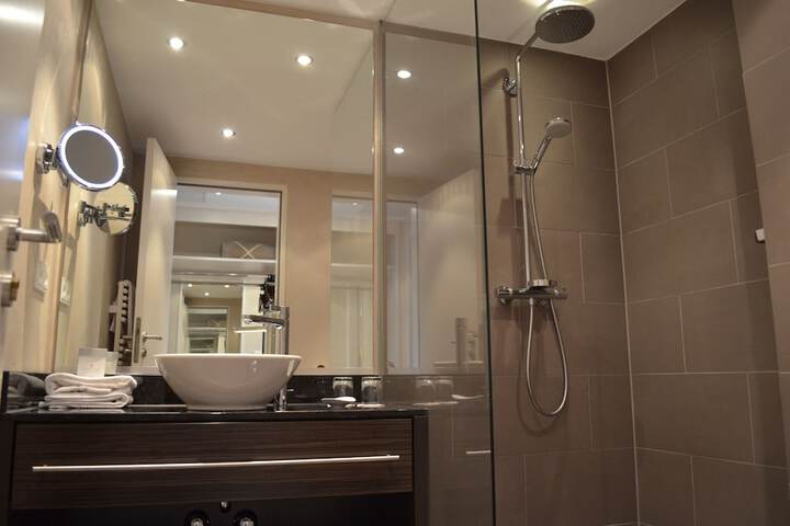 Clean Restrooms