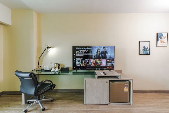 Room 16 of 34