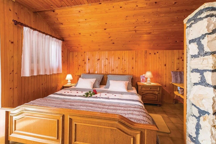 Stunning Home in Privlaka With Wifi and 3 Bedrooms
