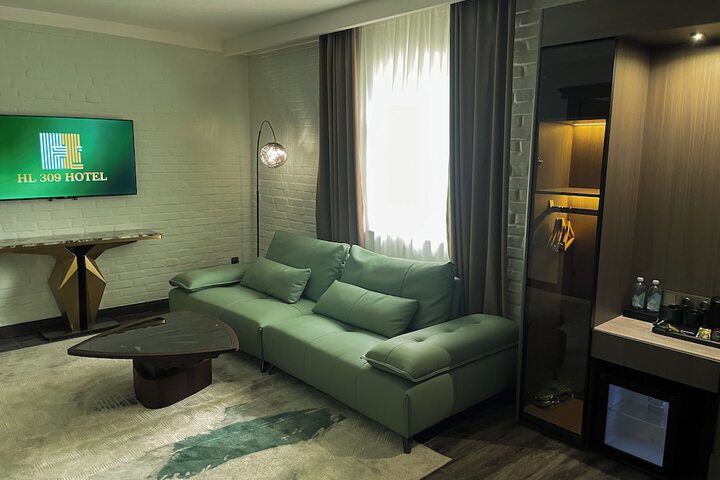 Room 41 of 74