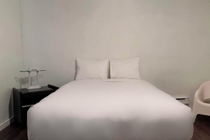 Room 22 of 69