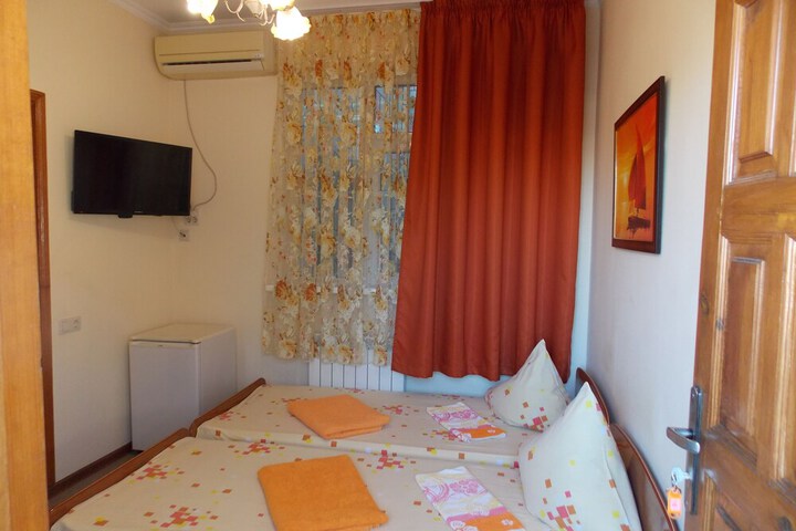 Room 8 of 59