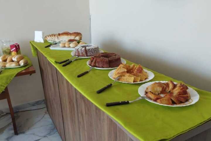 Breakfast/Coffee Service 21 of 27