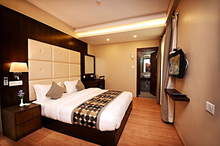 Room 9 of 67