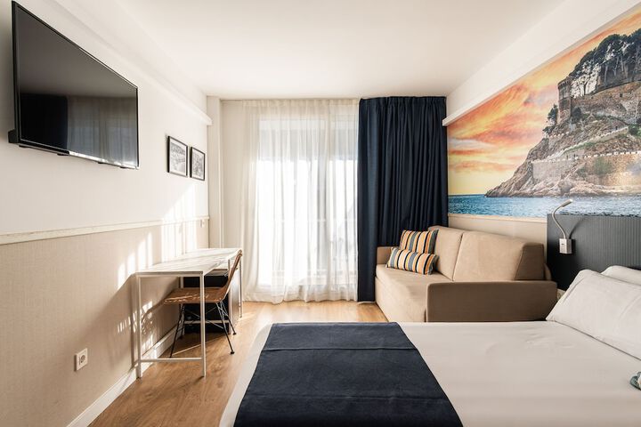Room 11 of 62