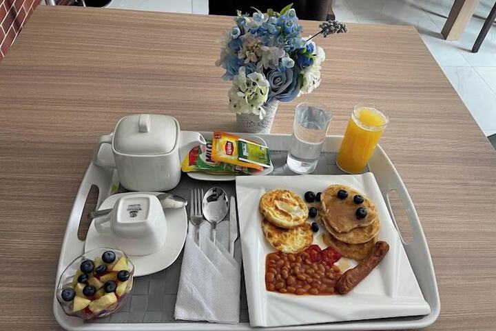 Breakfast/Coffee Service 22 of 47