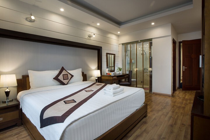 Room 21 of 83