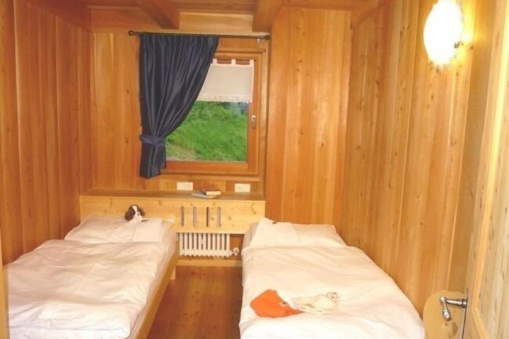 Room 3 of 18