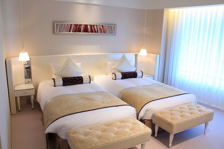 Room 10 of 151