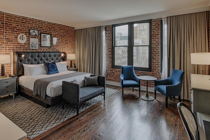 Room 10 of 55