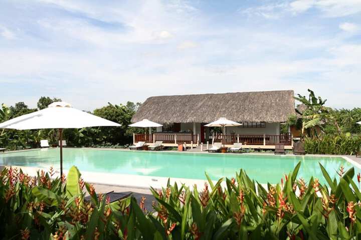 Pools & Facilities
