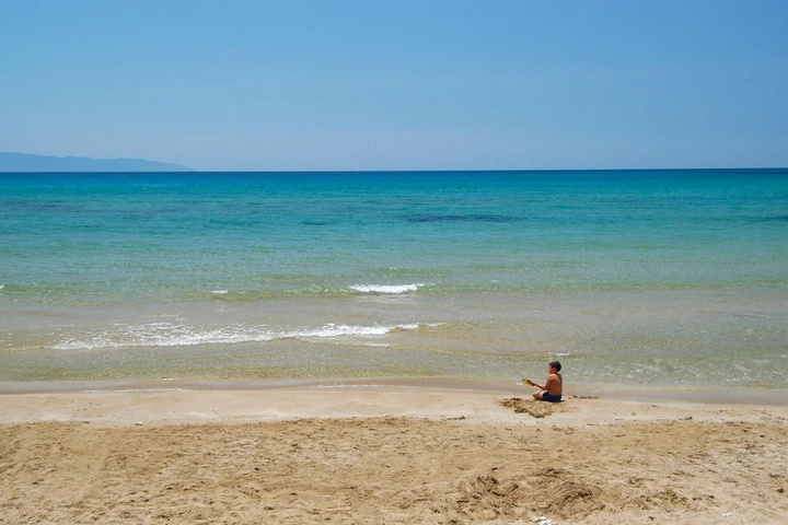 Beach 16 of 29