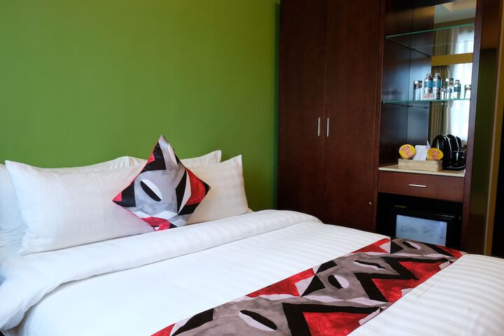 Room 5 of 51