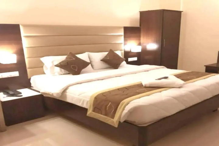 Room 2 of 12
