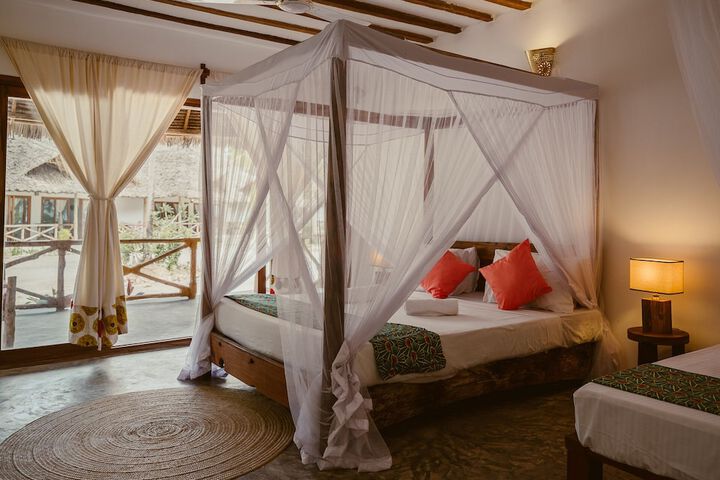 Room 2 of 23