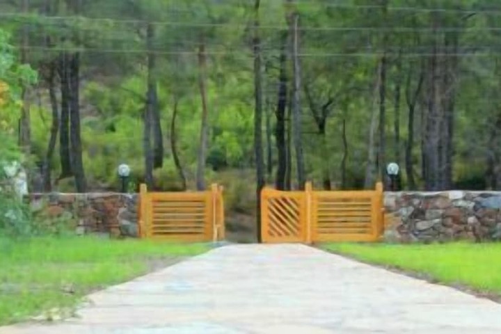 Property Grounds 29 of 38