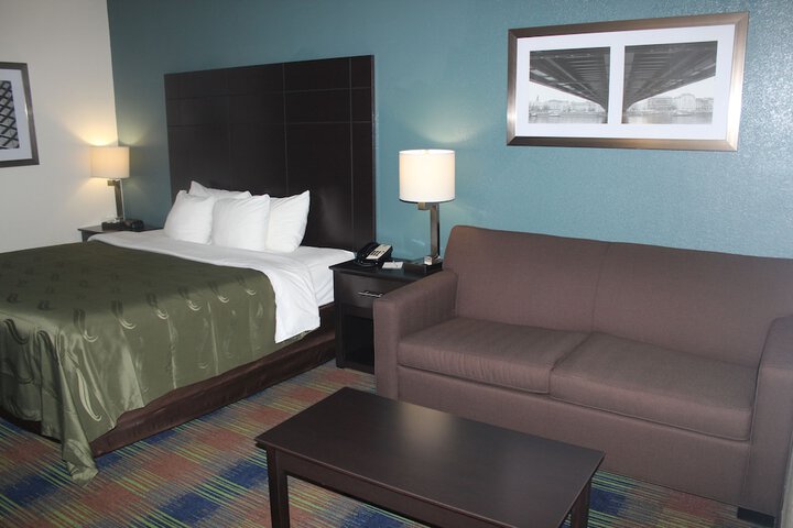 1 King Bed (11 of 11)