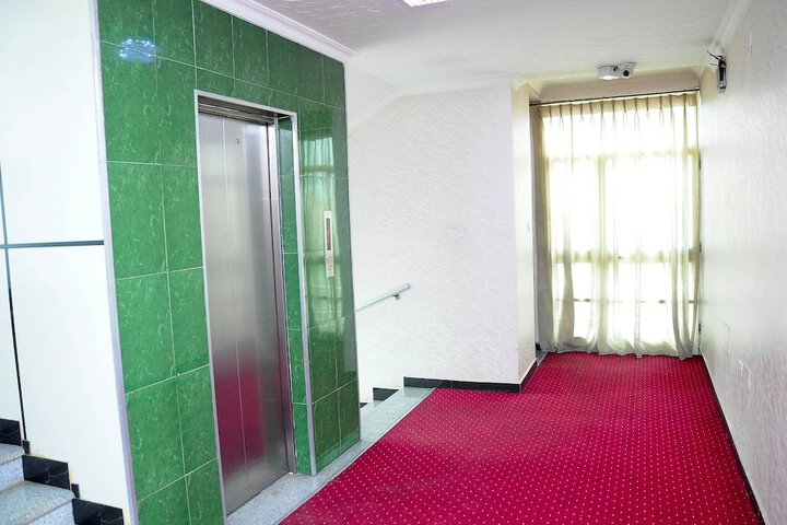 Ballroom/Hall 52 of 56