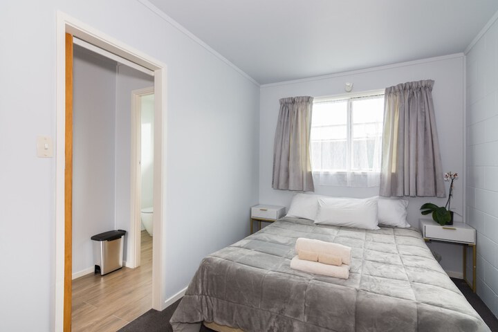Room 4 of 54