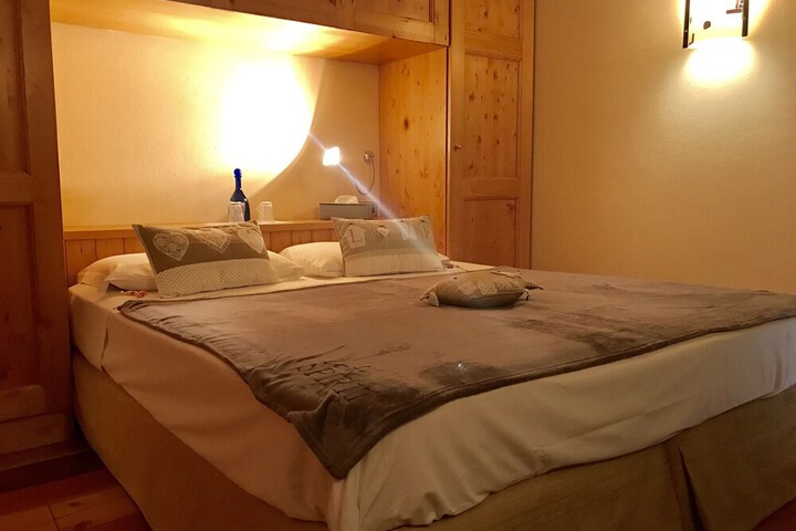 Room 4 of 56