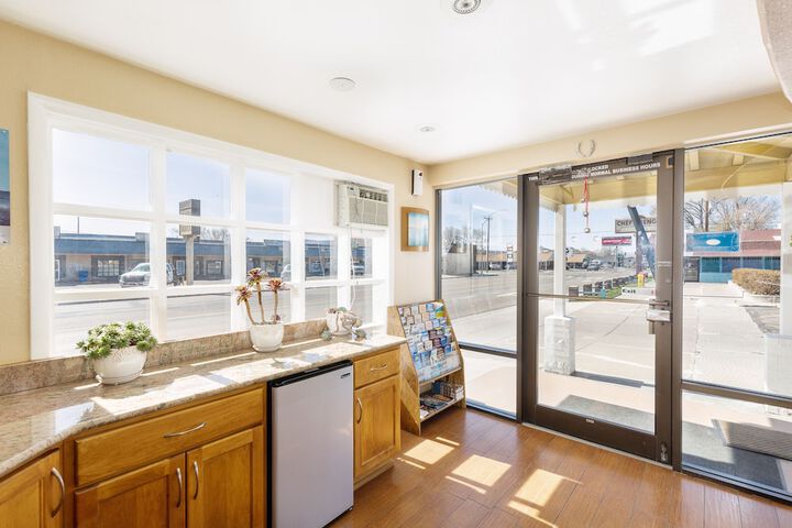 Hotel Interior 4 of 25