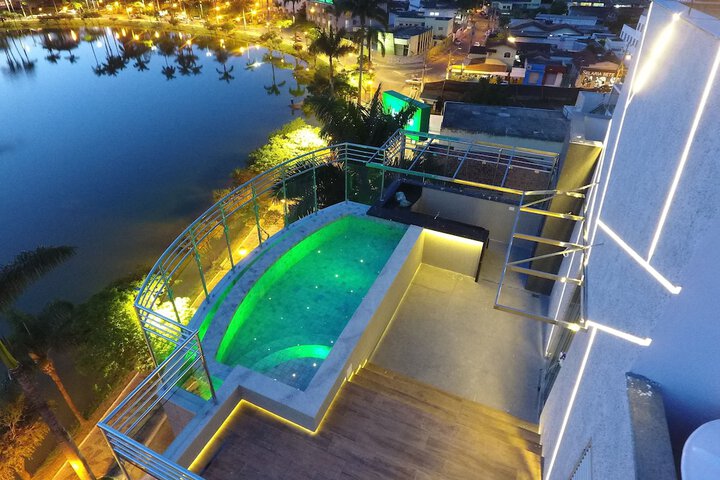 Pool 14 of 36