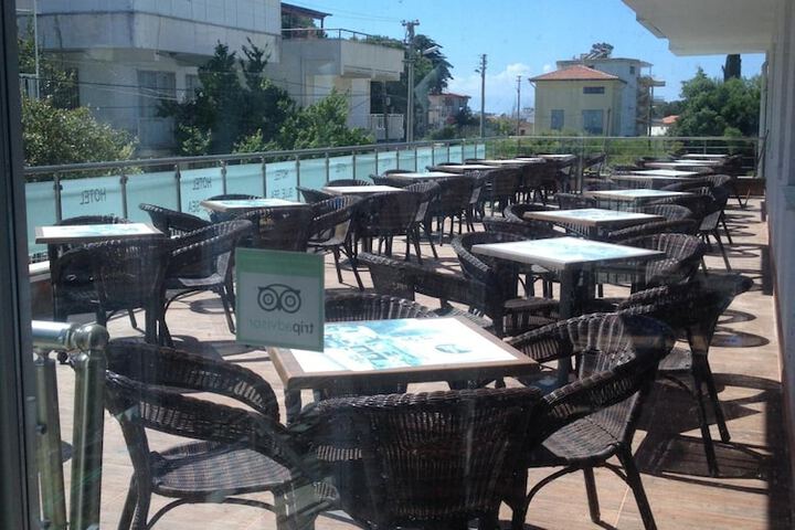 Terrace/Patio 11 of 34