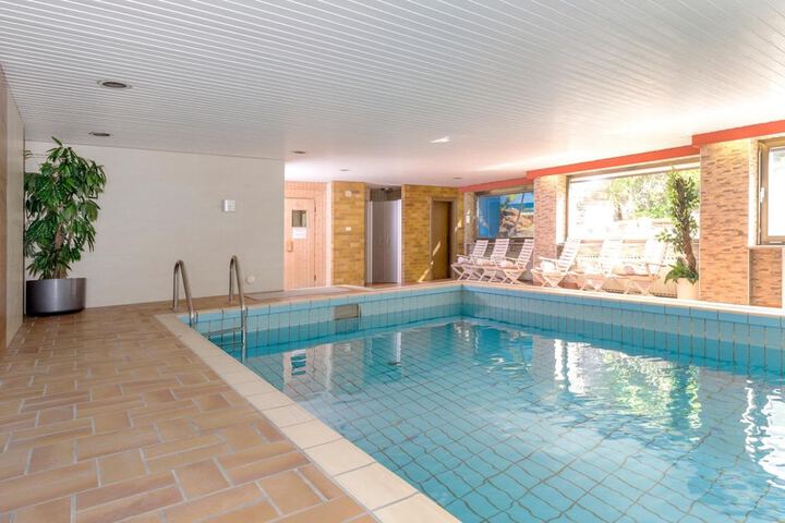 Pool 17 of 54