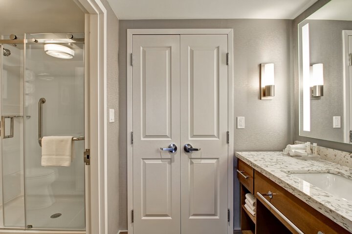Room 47 of 60