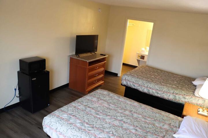 Room 30 of 43