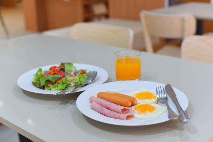 Breakfast/Coffee Service 28 of 38