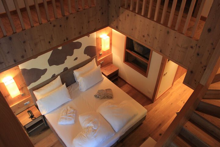 Room 10 of 154